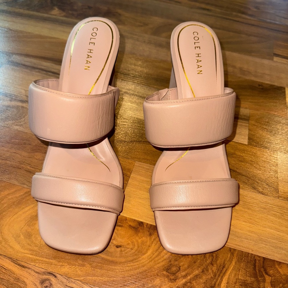 Cole Haan Women's Block Heel Sandals tan Leather classic wedding size 9 career